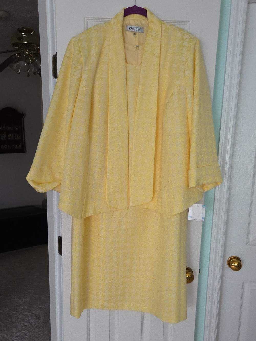 Kasper Soft Lemon Yellow Women's Two-Piece Dress and Jacket